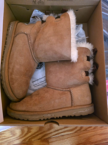 Ugg bailey bow - bailey, suede