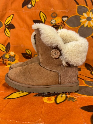 Ugg women bailey button - women's,