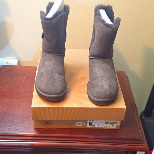Ugg australia bailey button - ugg,